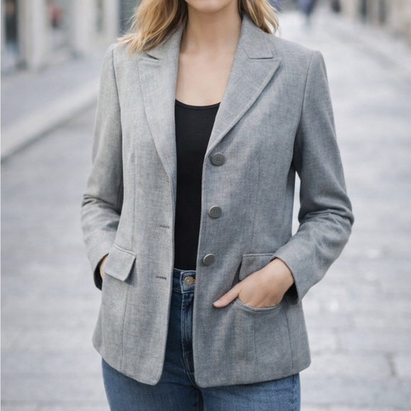 Le Suit Jackets & Blazers - Le Suit Jacket Gray Size 8. Great Condition. Career. Business Casual